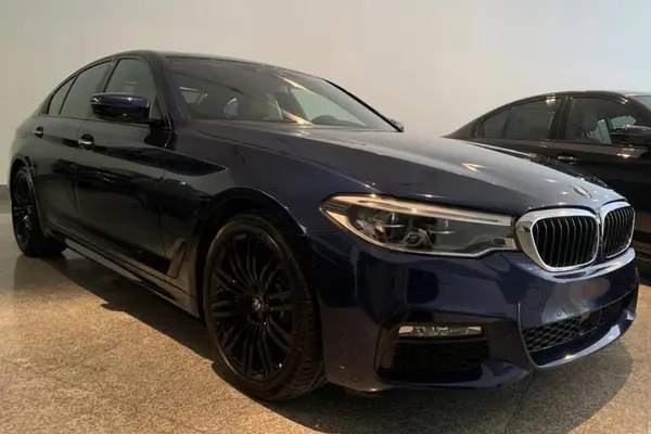 ب ام و، سری 5 سدان