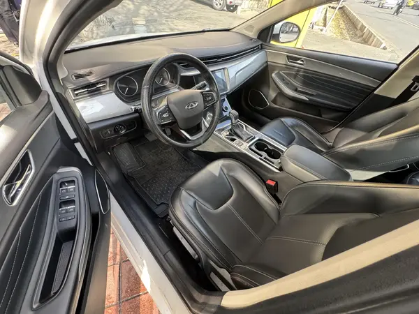 چری، آریزو 5T