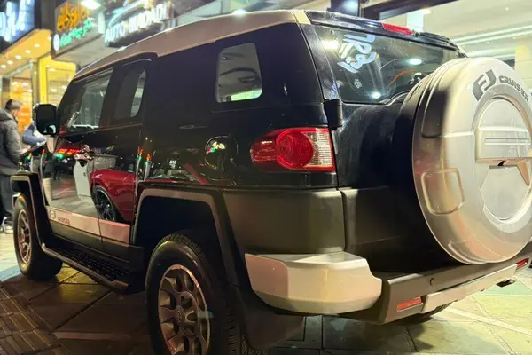 تویوتا، اف جی کروز