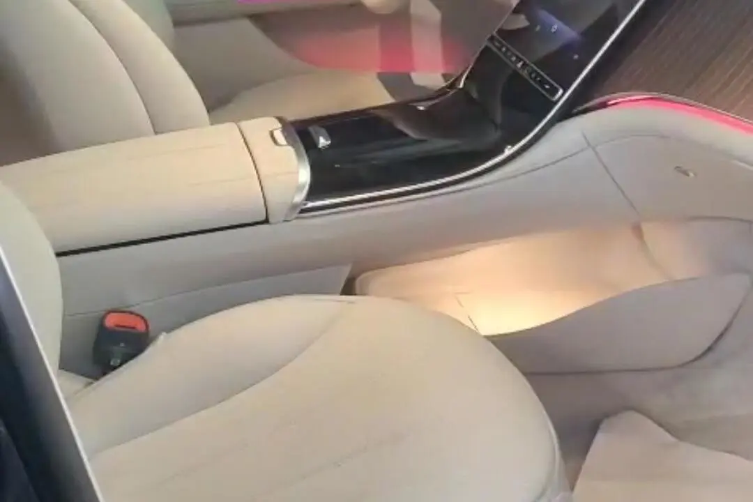 بنز  EQE Sedan