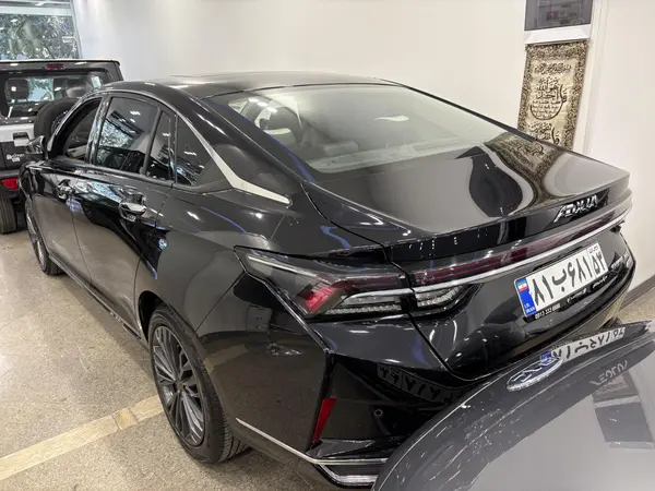 دانگ فنگ، شاین مکس