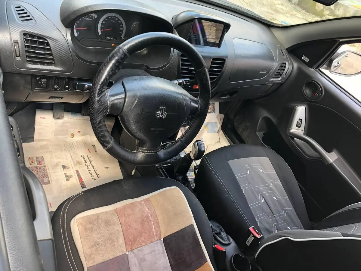 کوییک،  دنده ای R