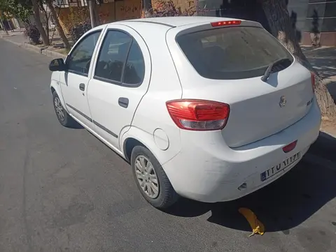 تیبا، هاچ بک