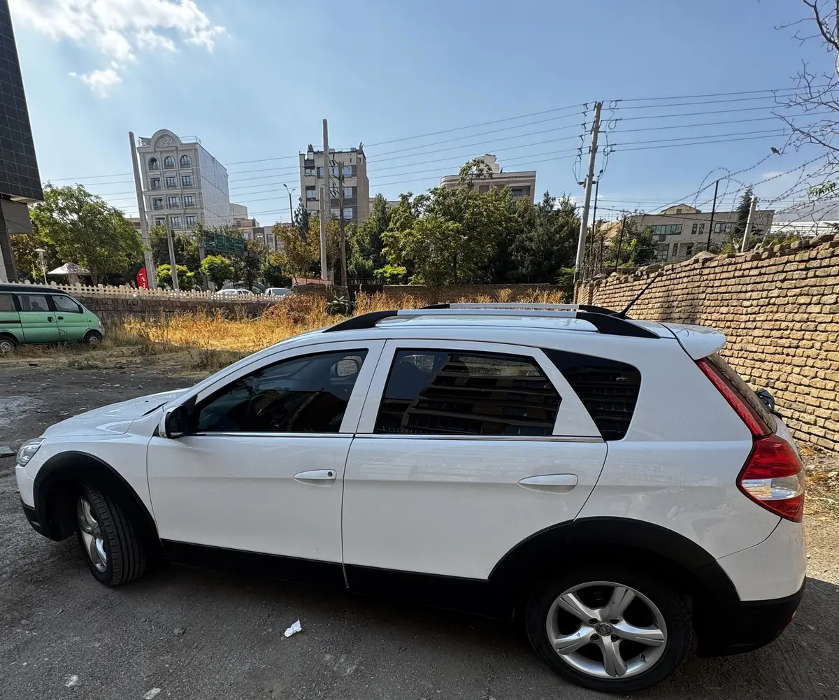 دانگ فنگ،  H30 کراس