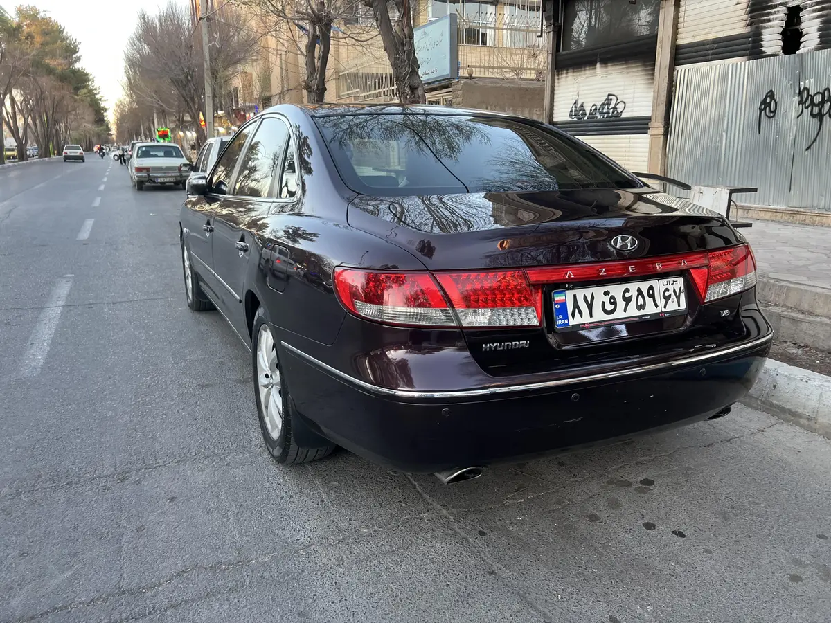 هیوندای،  آزرا (گرنجور)