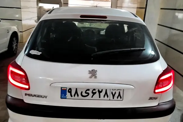 پژو  206