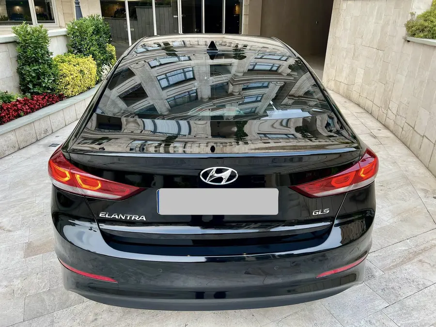 هیوندای، النترا