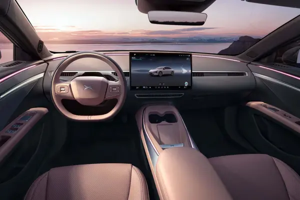 پیش فروش ایکس پنگ، مونا M03