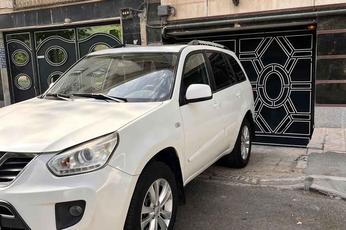 ام وی ام،  X33