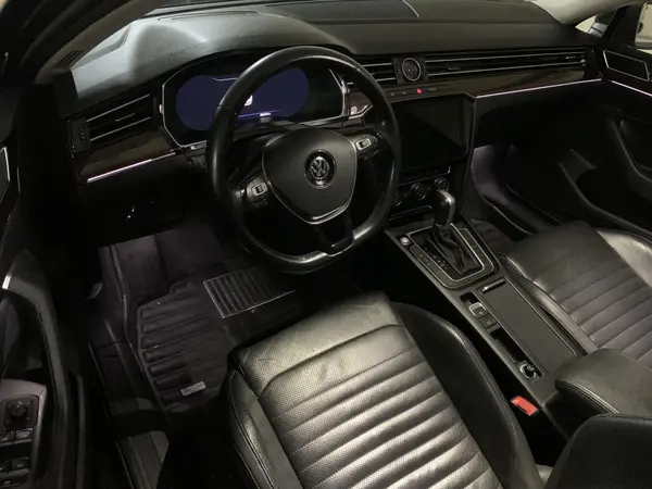 فولکس، پاسات