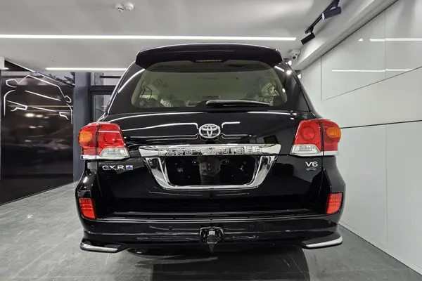 تویوتا، لندکروز چهار در