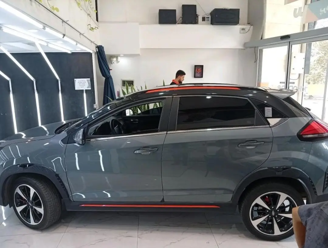 ام وی ام،  X33 کراس