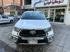 تویوتا، هایلوکس دو کابین