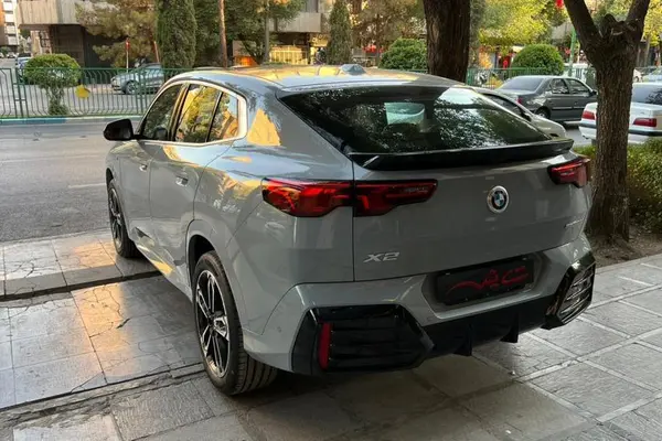 ب ام و  X2