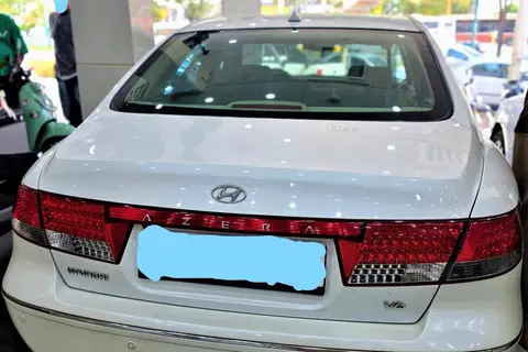 هیوندای، آزرا (گرنجور)