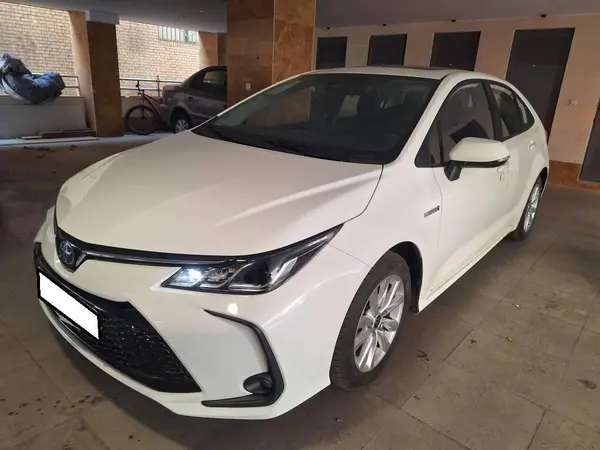 تویوتا، کرولا هیبرید