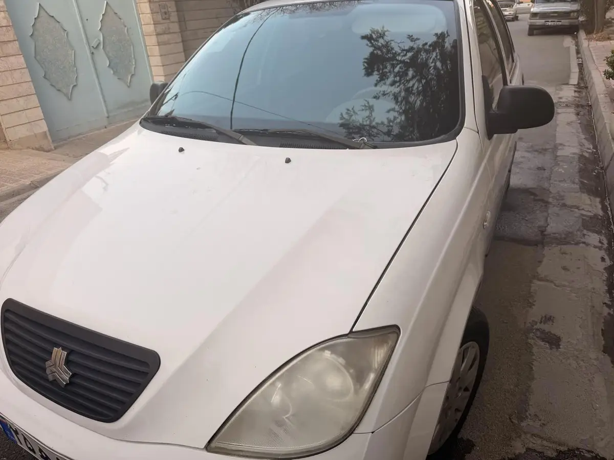 تیبا،  هاچ بک