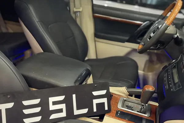 تویوتا، لندکروز چهار در