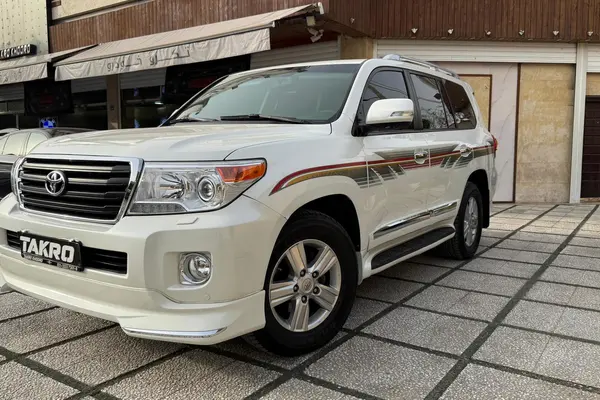 تویوتا، لندکروز چهار در