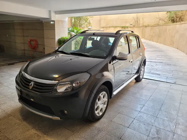 رنو، ساندرو استپ وی