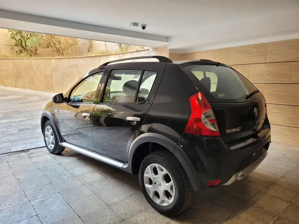 رنو، ساندرو استپ وی