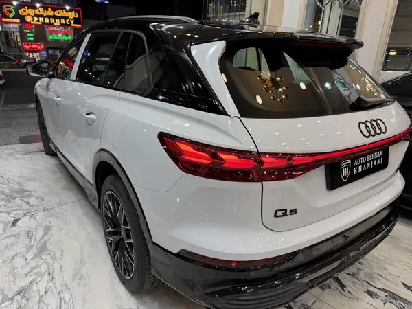 آئودی، Q5 e-tron