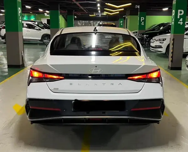 هیوندای، النترا