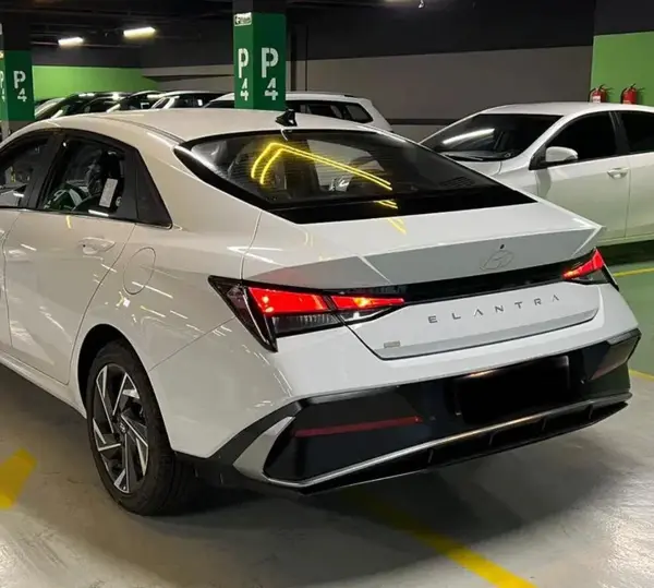 هیوندای، النترا