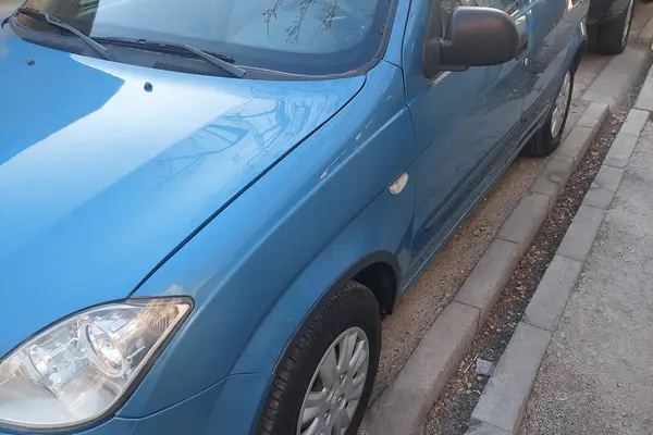 تیبا، هاچ بک