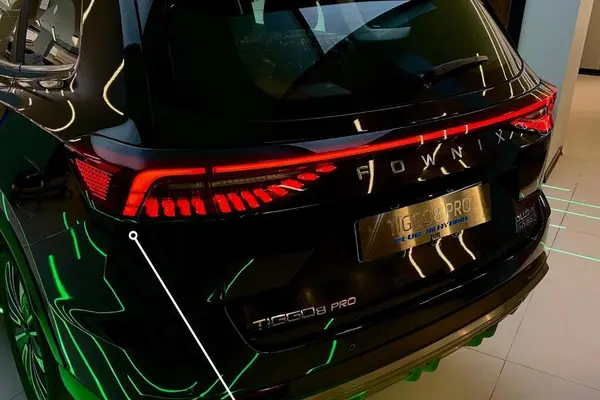 فونیکس، تیگو 8 پرو هیبرید (F8 PRO PHEV)