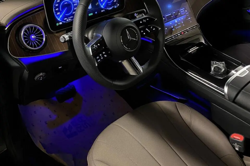 بنز،  EQE SUV