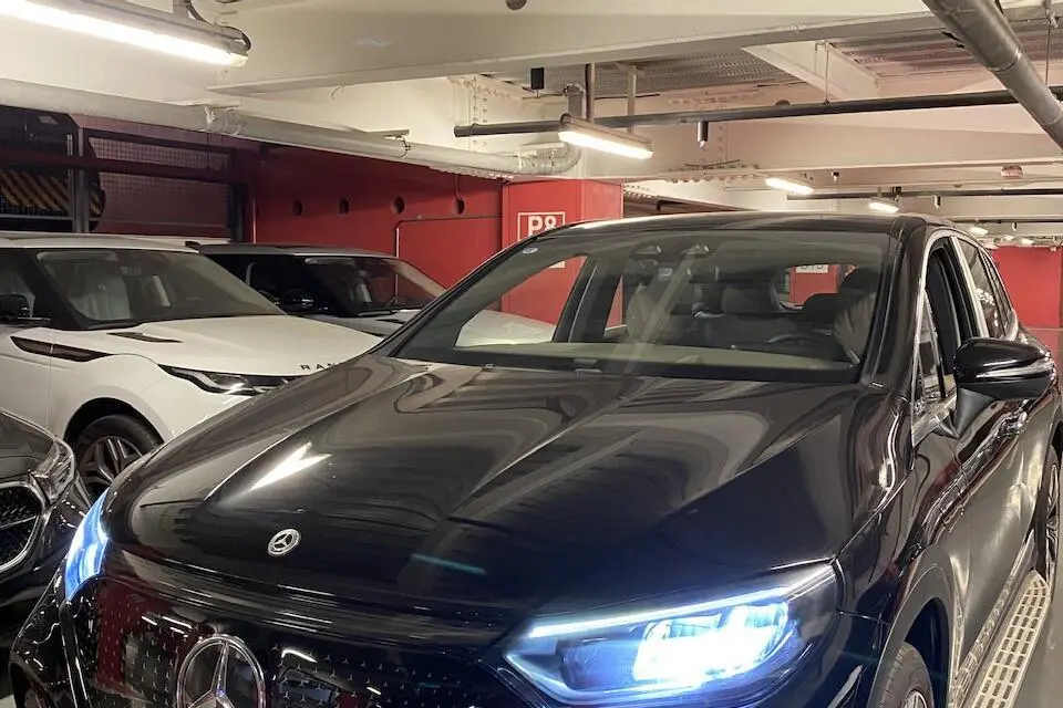 بنز،  EQE SUV