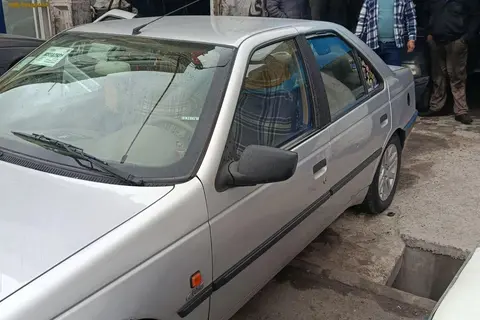پژو، 405