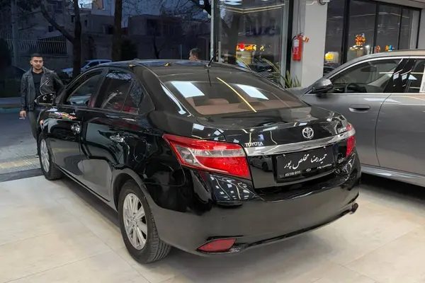 تویوتا، یاریس صندوق دار