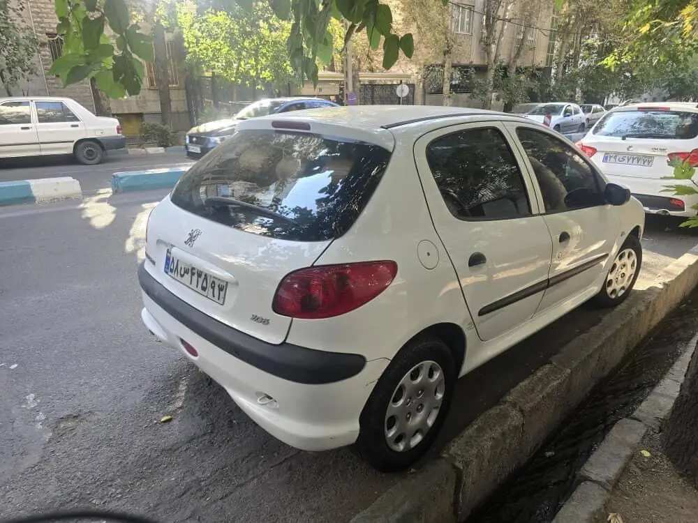 پژو،  206