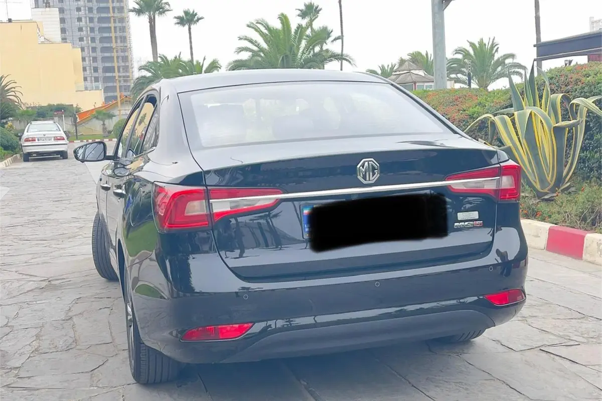 ام جی،  5
