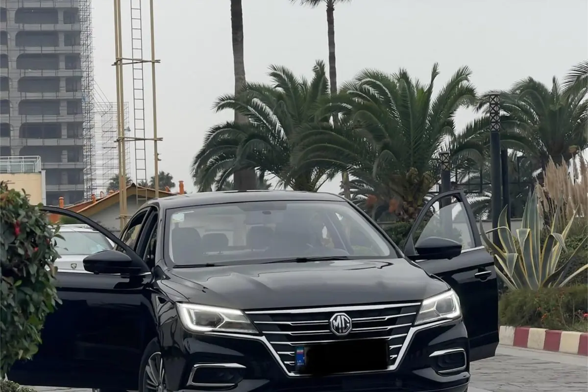 ام جی،  5