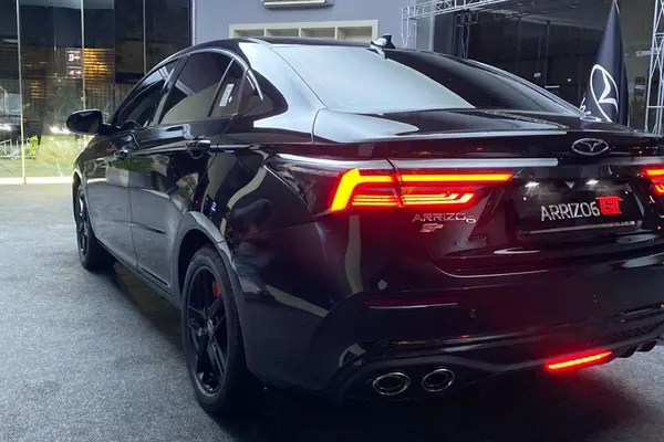 فونیکس، آریزو 6 جی تی (Z6 GT)