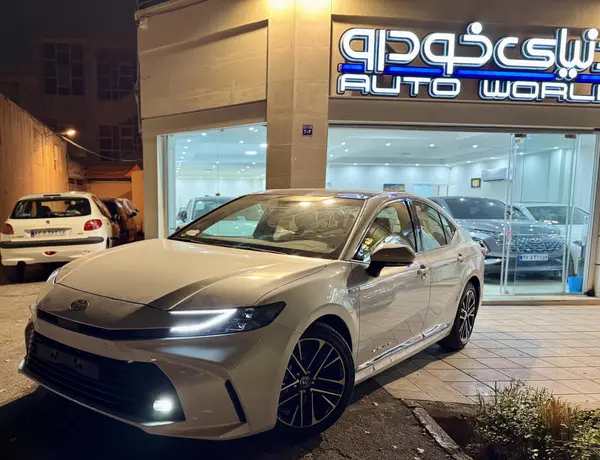 تویوتا، کمری هیبرید