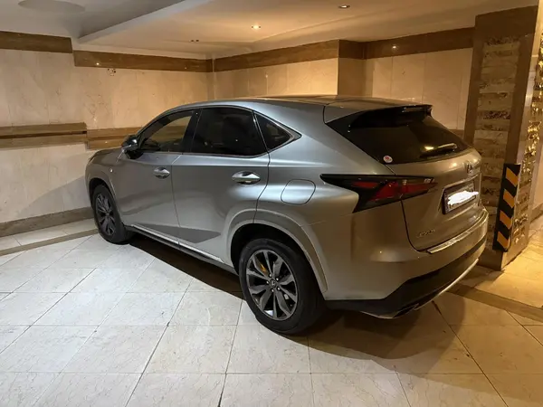 لکسوس  NX