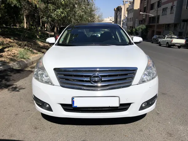 نیسان  تی ینا (مونتاژ)