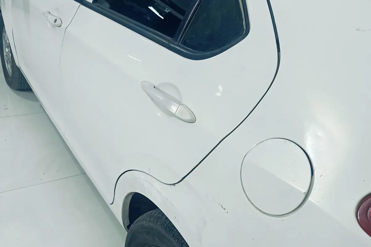 جک  جی 3 هاچ بک
