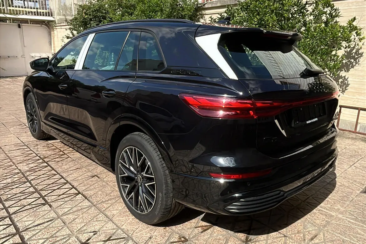آئودی  Q5 e-tron