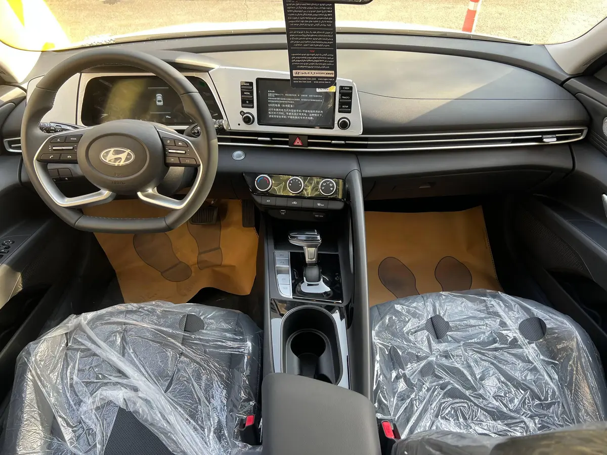 هیوندای  النترا