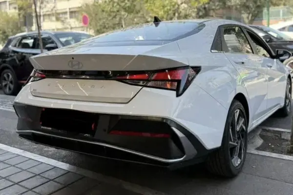 هیوندای، النترا