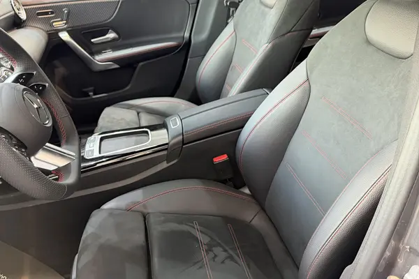 بنز، کلاس A سدان