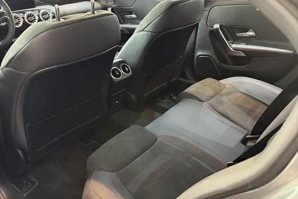 بنز، کلاس A سدان