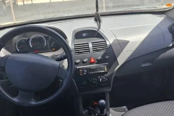 تیبا، صندوق دار