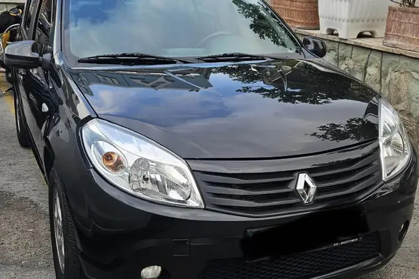 رنو، ساندرو