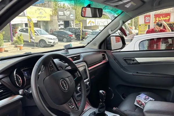 کی ام سی  T8